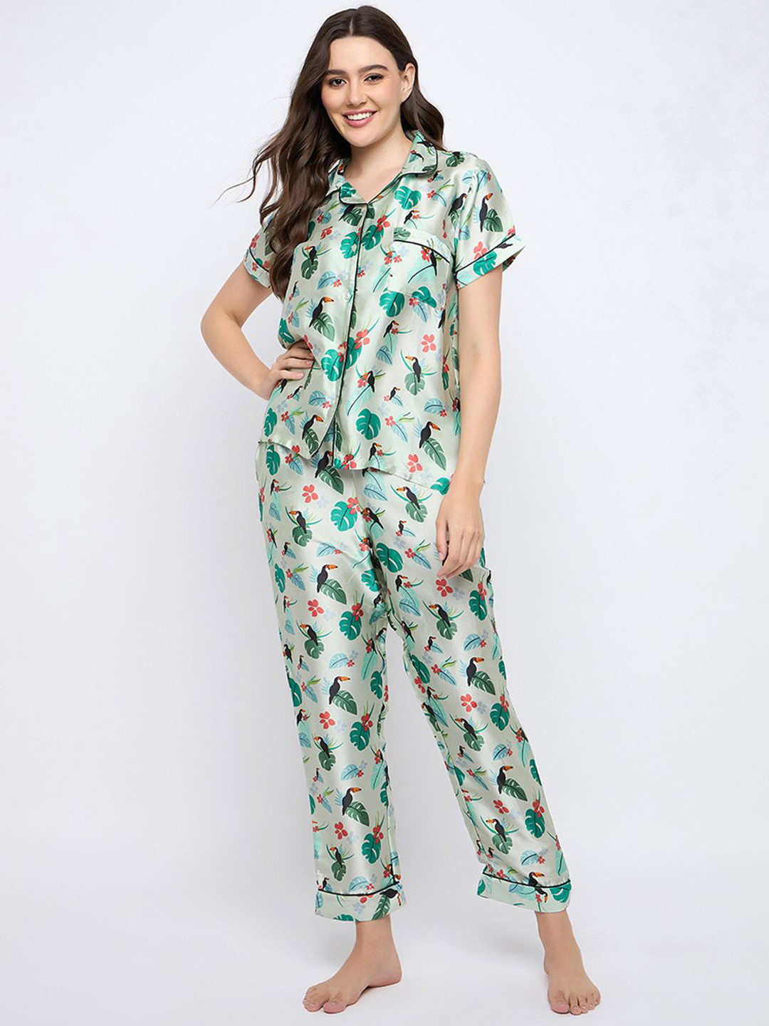 

Clovia Women Floral Printed Night suit, Green