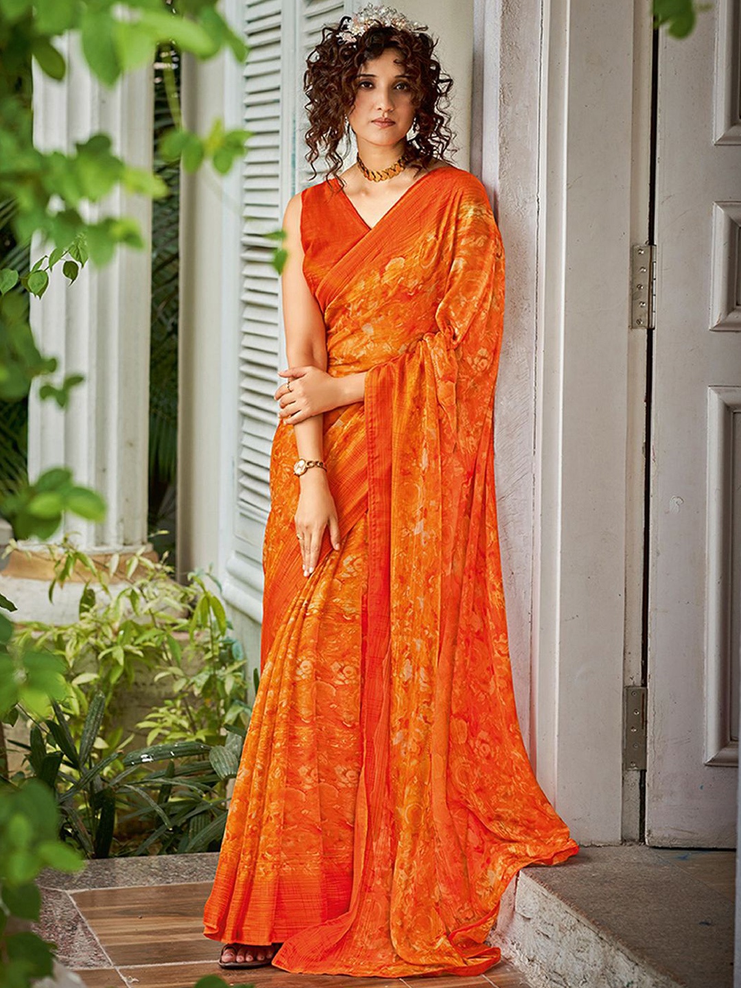 

SANSKAR Floral Printed Saree With Blouse Piece, Orange