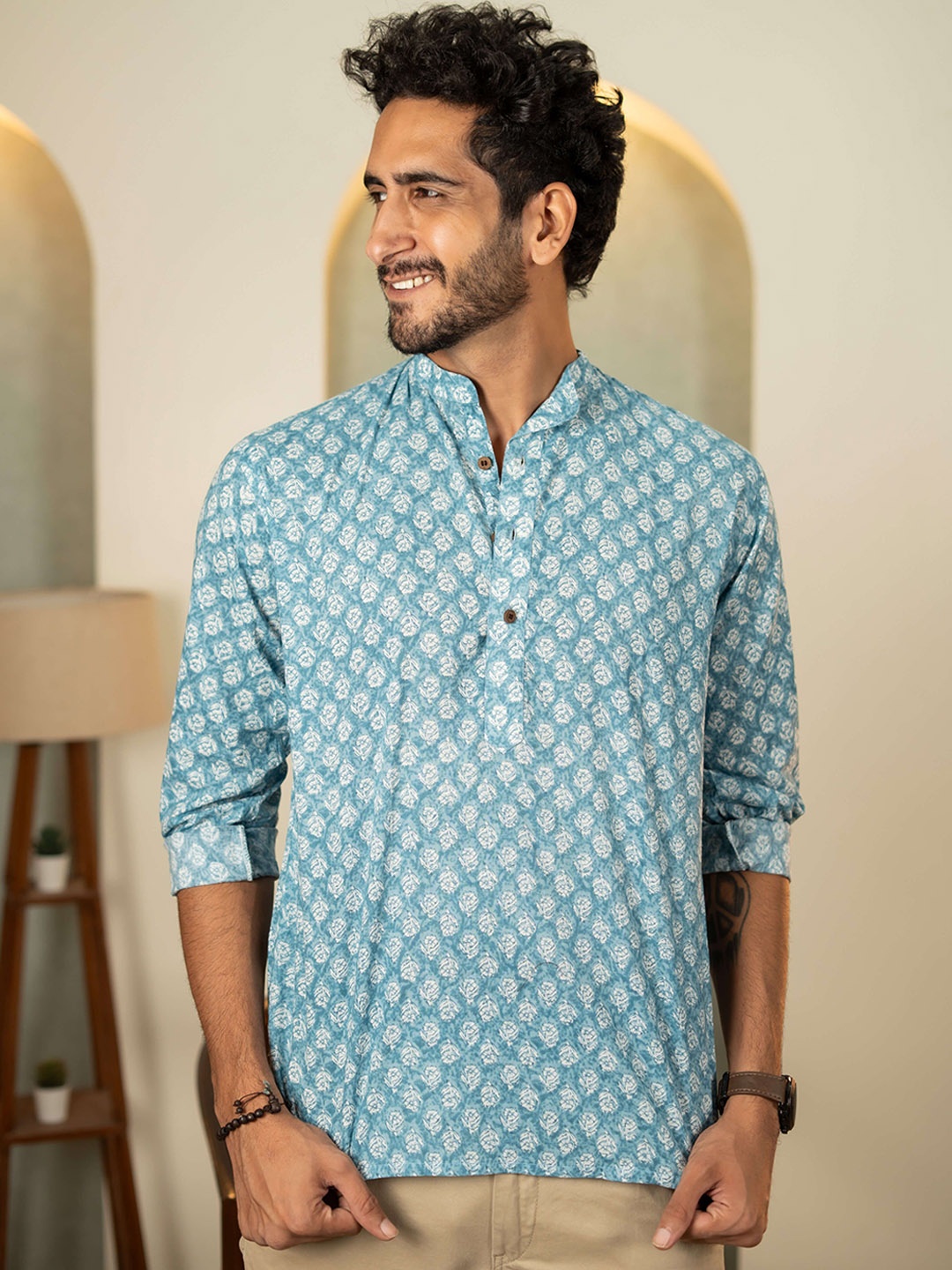 

Shasak Men Ethnic Motifs Printed Kurta, Blue