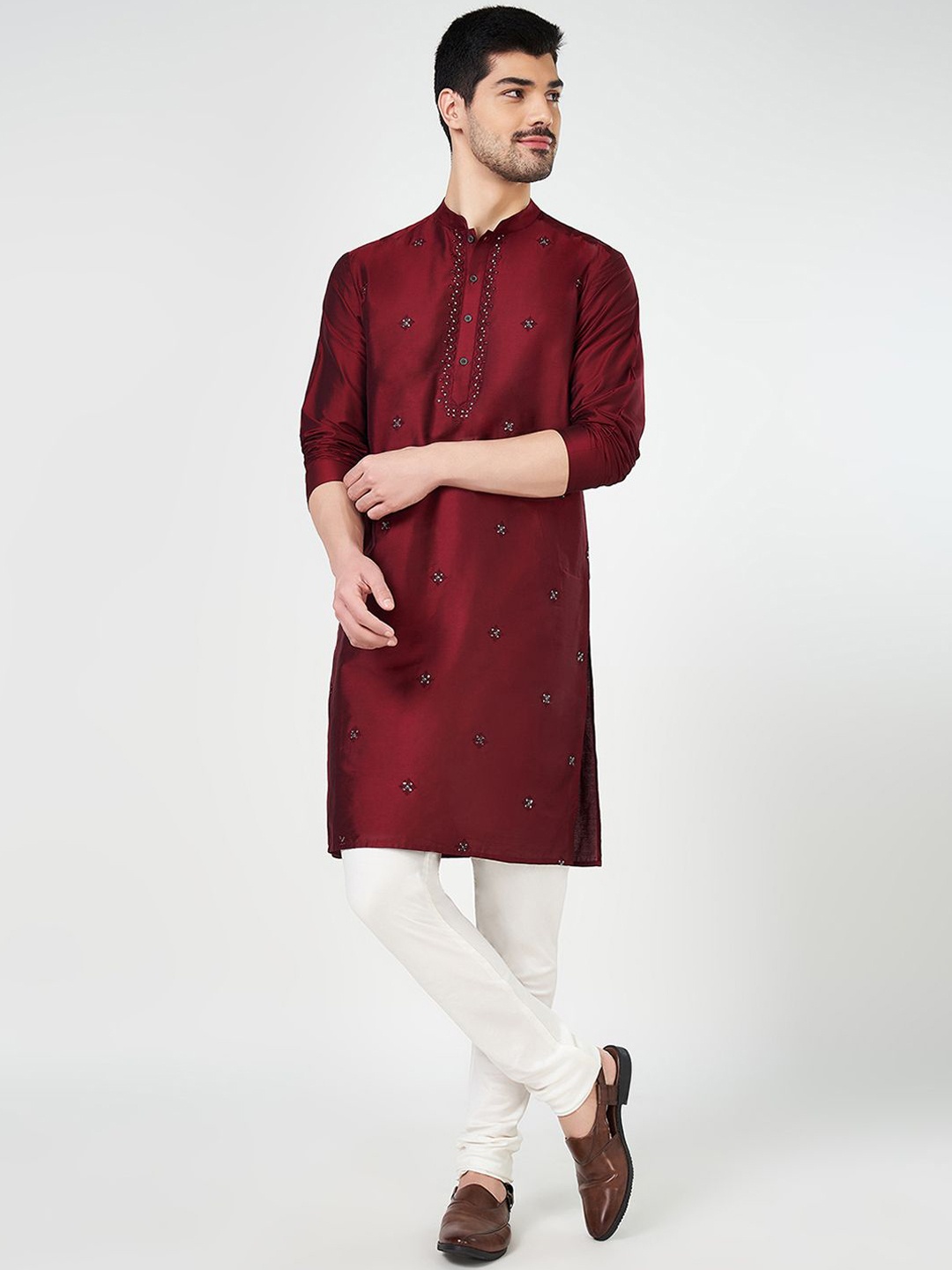 

indus route by Pantaloons Ethnic Motifs Embroidered Mandarin Collar Thread Work Kurta, Red