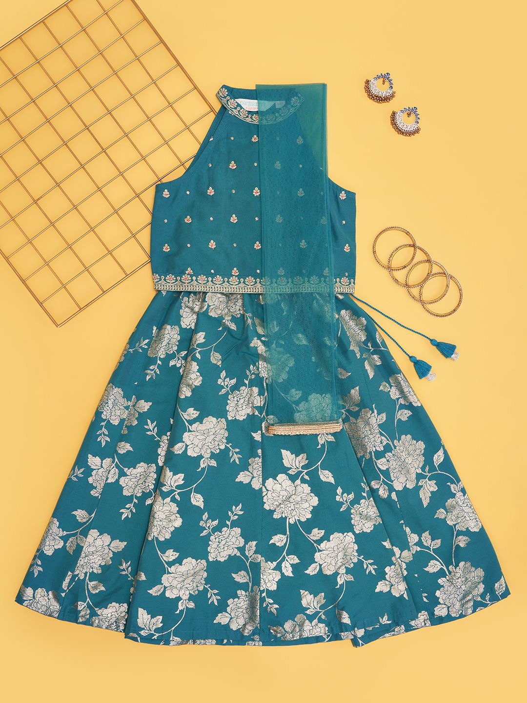 

AKKRITI BY PANTALOONS Girls Floral Embellished Ready to Wear Lehenga & Blouse With Dupatta, Teal