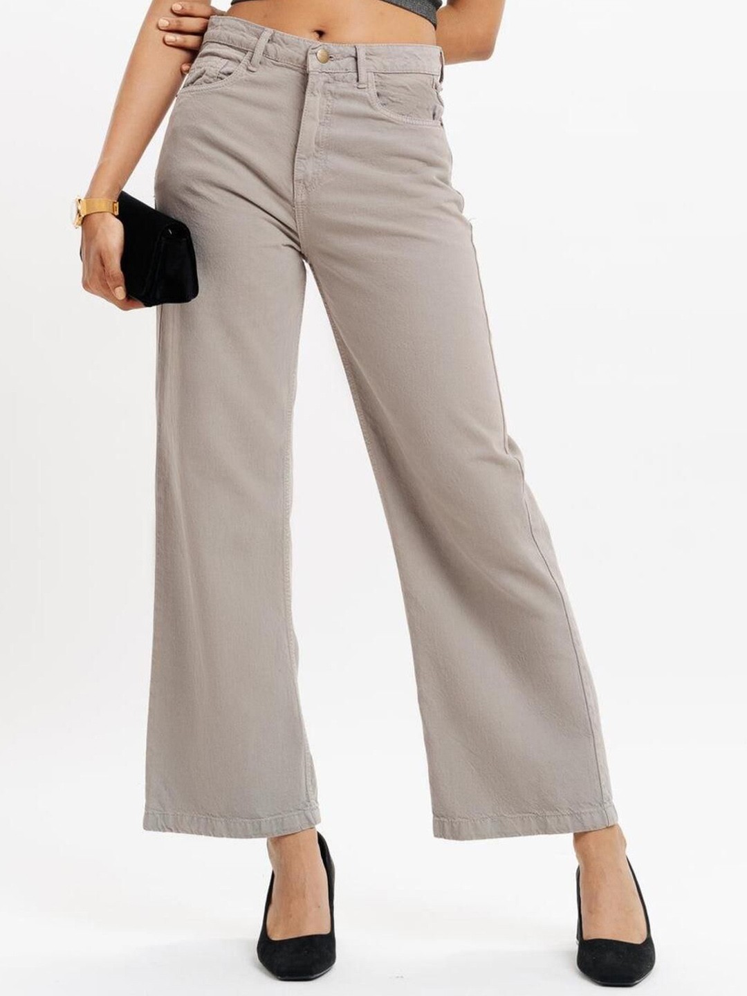 

Perfect Outlet Women Straight Fit Mid-Rise Stretchable Flared Jeans, Beige
