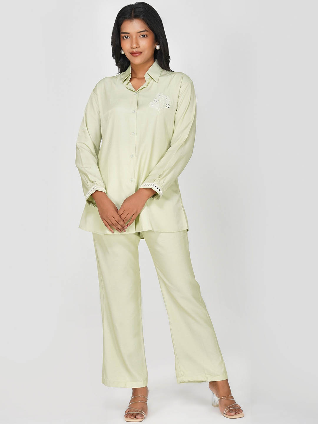 

Bindigasm Embroidered Shirt With Trousers, Green