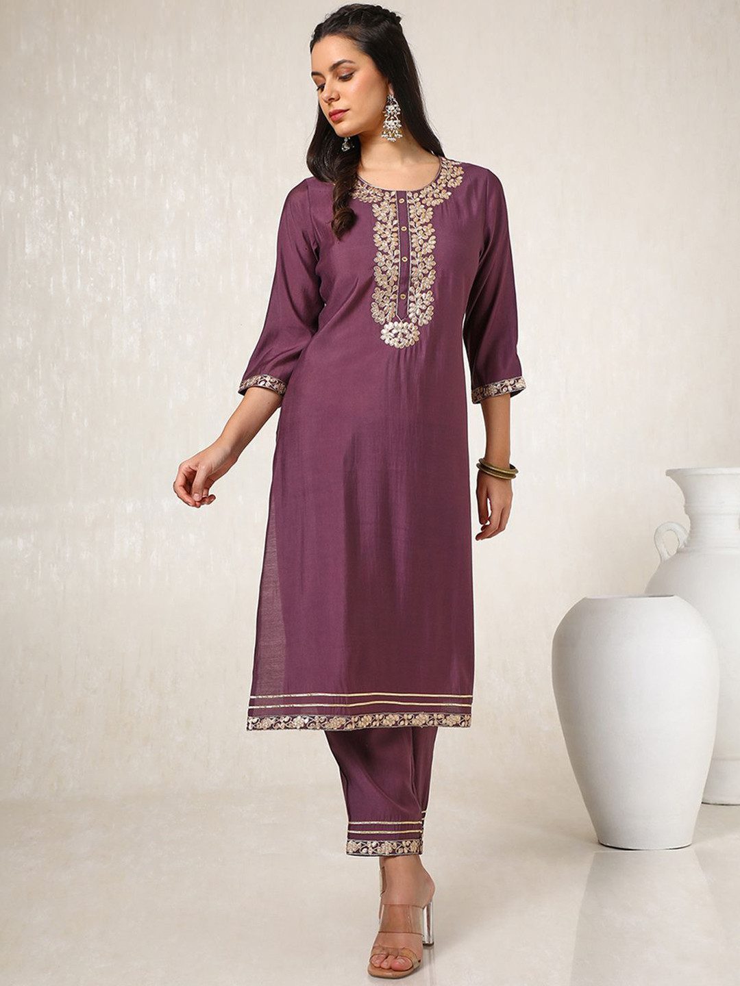 

Soch Floral Embroidered Sequinned Straight Kurta With Trouser, Purple