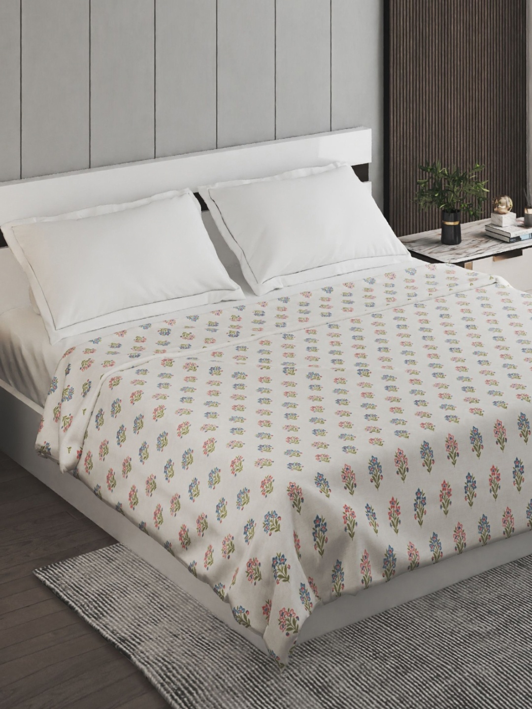 

Home Centre White & Green Floral Double Bed Dohar