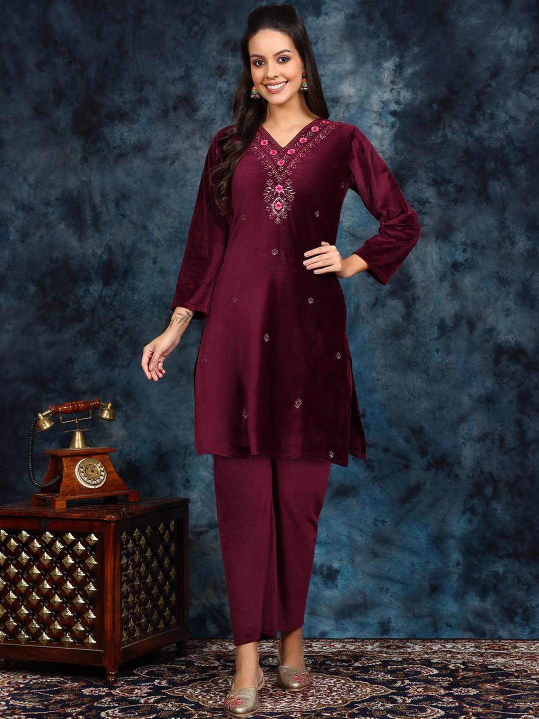 

KALINI Floral Embroidered Pure Wool Straight Kurta With Trousers, Purple