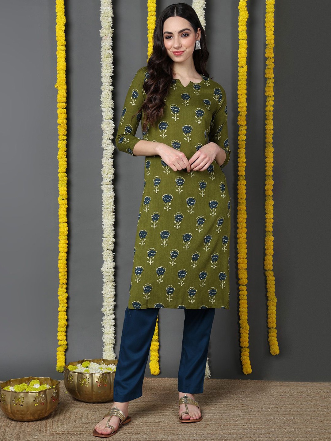 

KALINI Floral Printed Cotton Straight Kurta, Olive