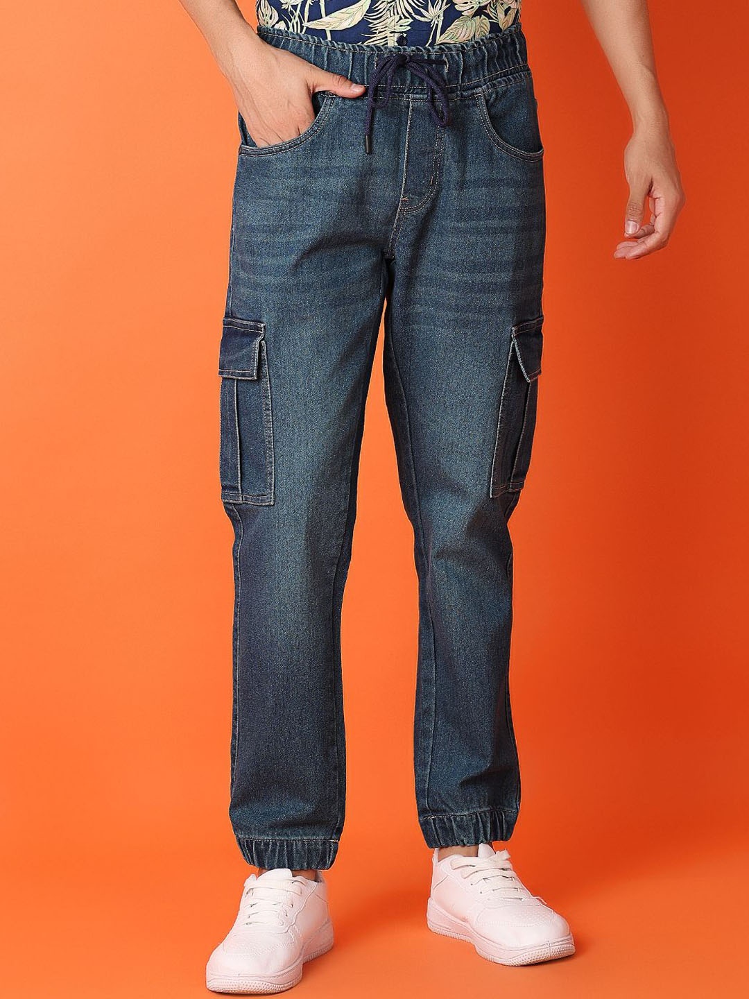 

V-Mart Men Low Distress Light Fade Jeans, Blue