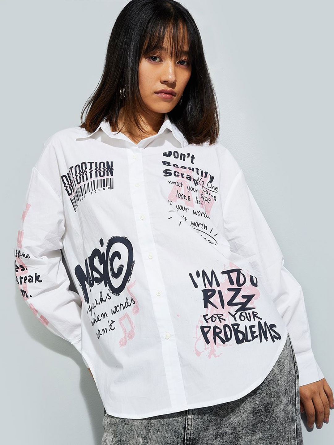 

Max Alaya F X Urb_N Women Graffiti Printed Shirt, White
