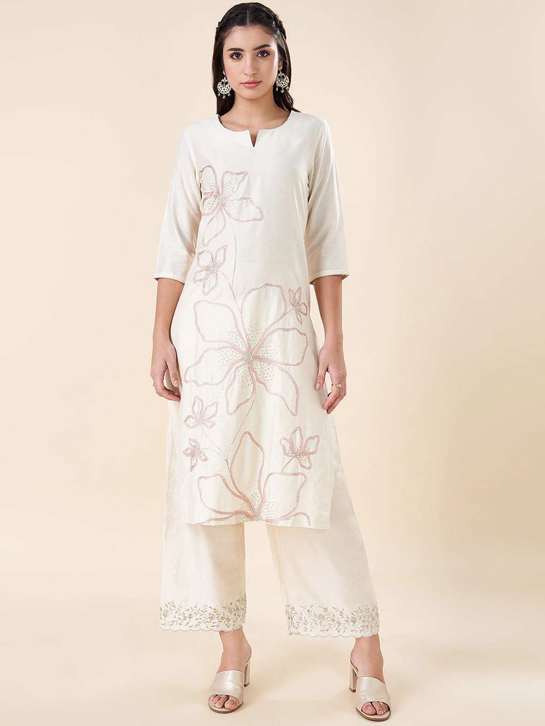 

RANGMANCH BY PANTALOONS Floral Embroidered Round Neck Sequinned Straight Kurta, White