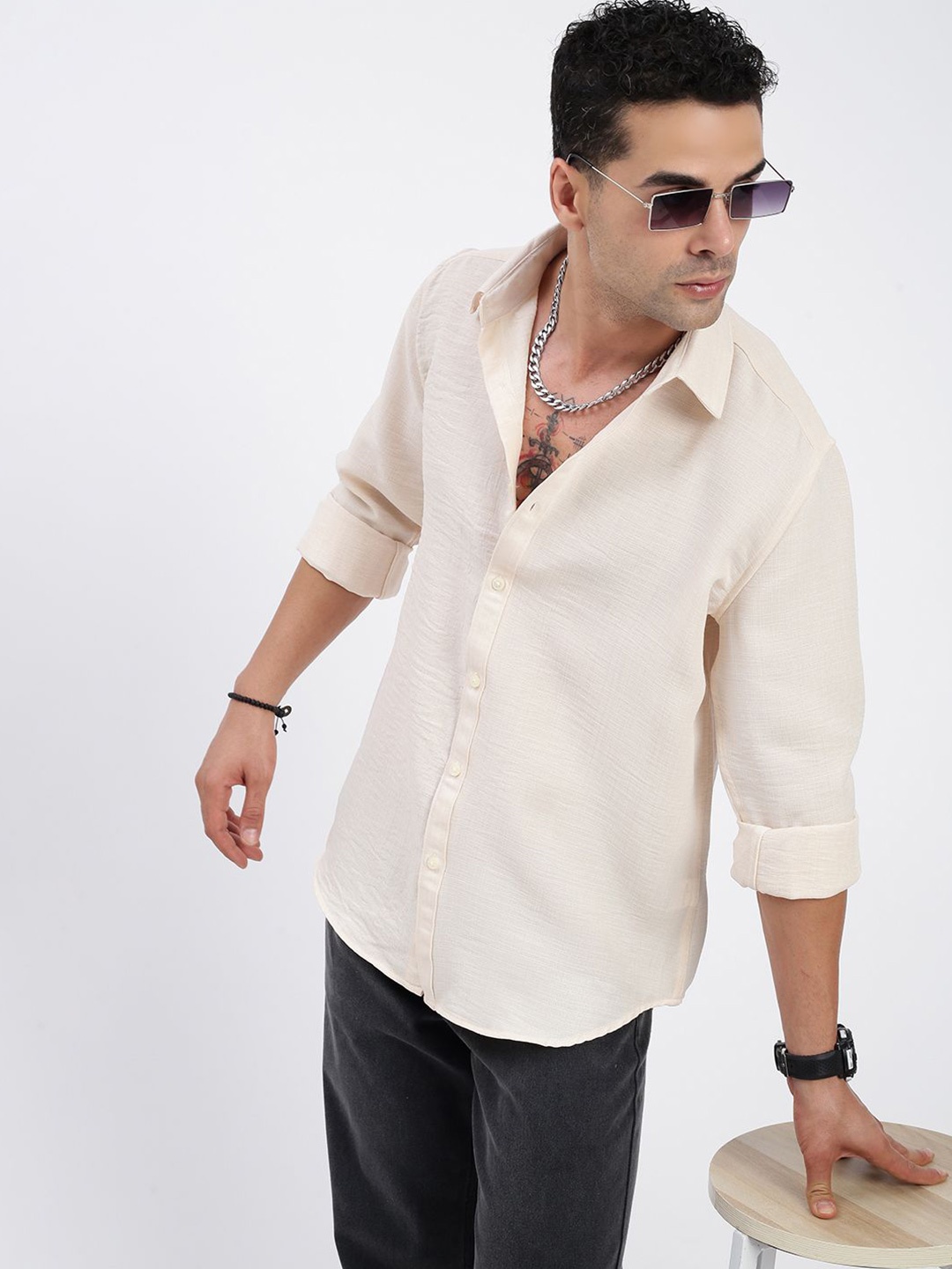 

SHOWOFF Men Standard Spread Collar Solid Cotton Casual Shirt, Cream