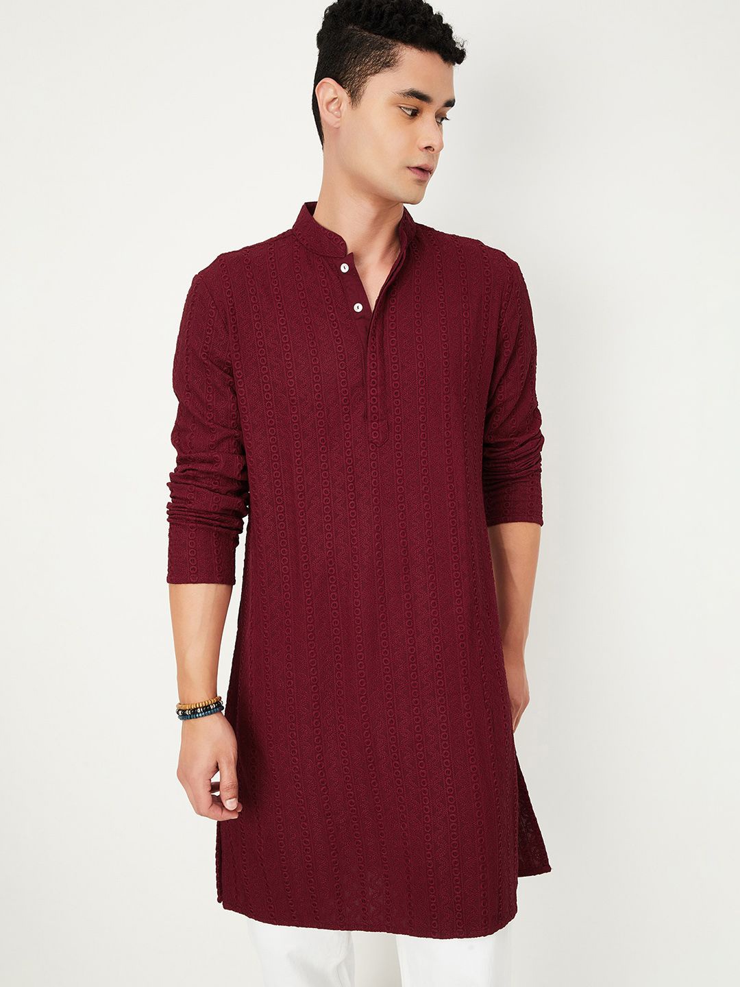 

max Men Thread Work Kurta, Red