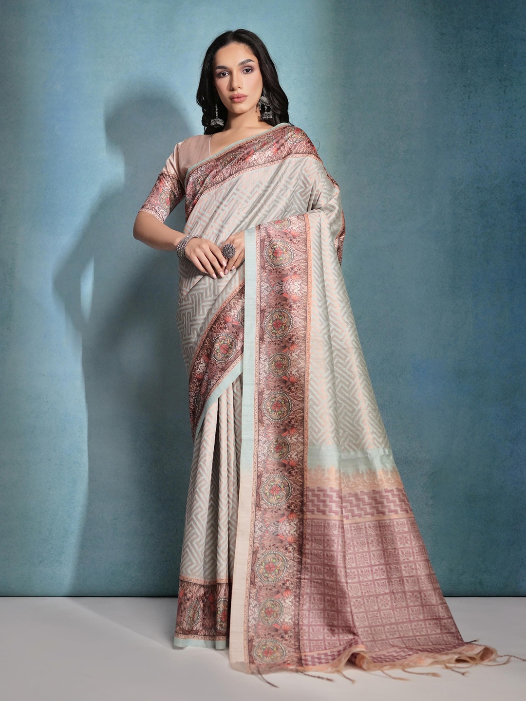 

Jinal & Jinal Woven Design Zari Banarasi Saree, Cream