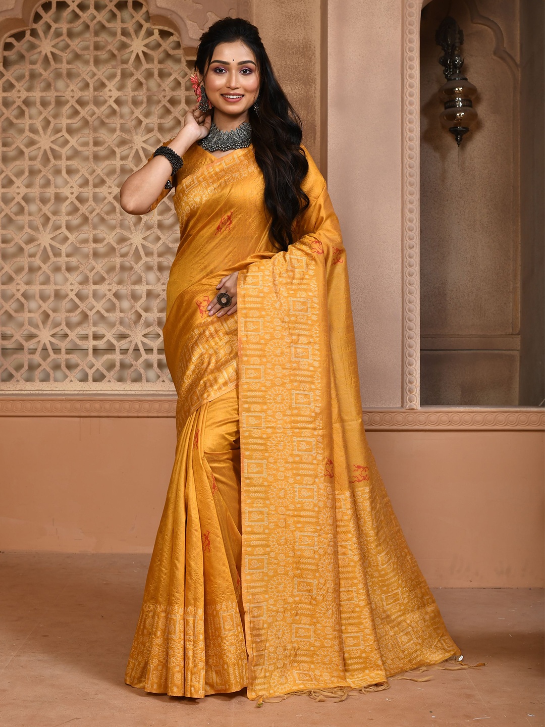 

Jinal & Jinal Woven Design Zari Pure Silk Banarasi Saree, Yellow