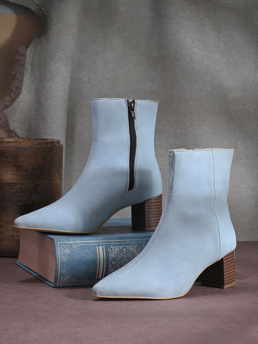

DressBerry Women Casual Block-Heeled Chelsea Boots, Blue
