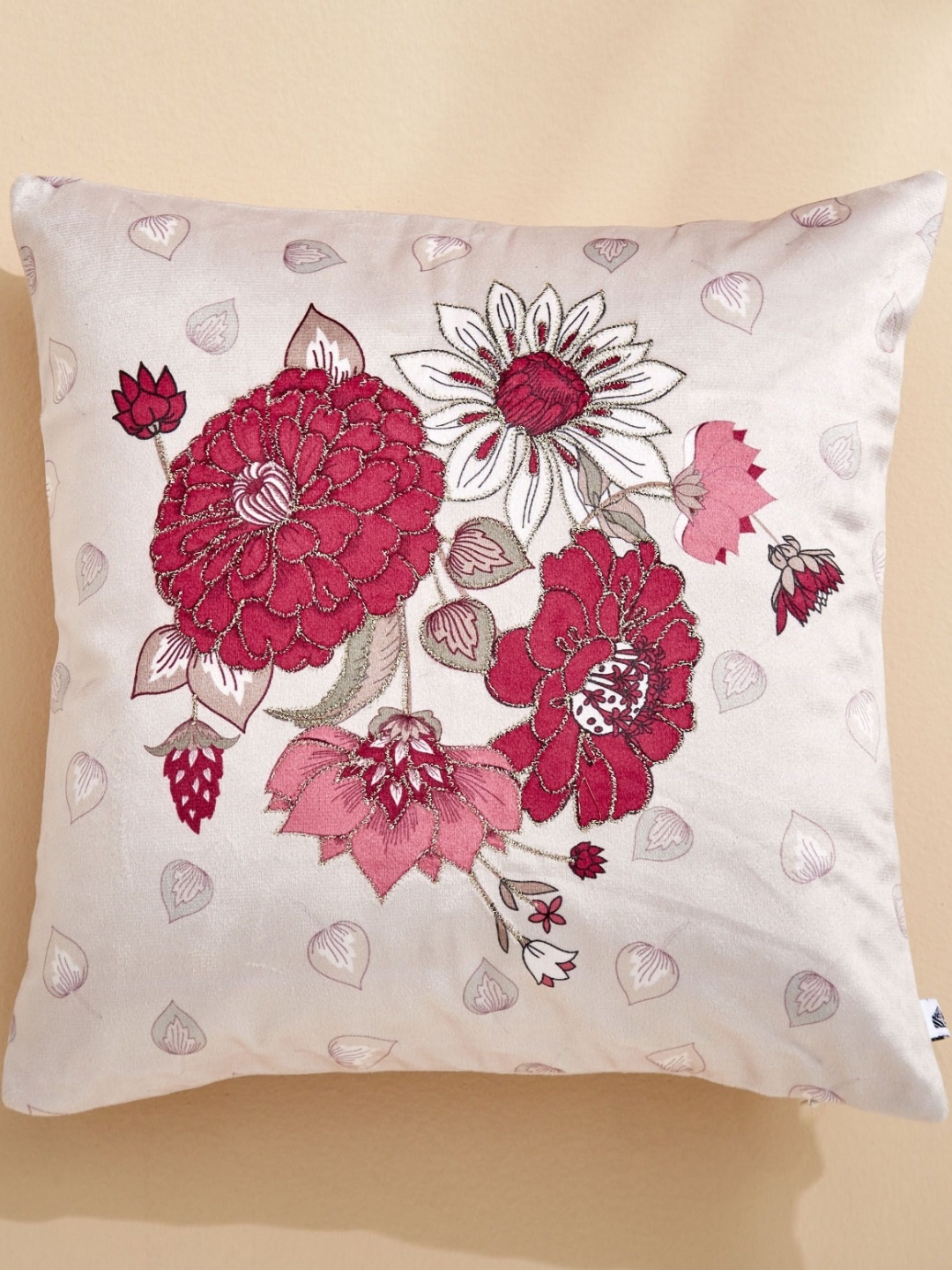 

Home Centre Red & White Floral Velvet Square Cushion Covers