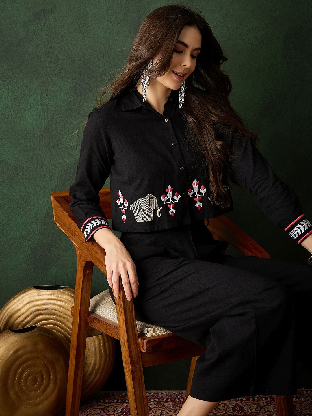 

Sangria Shirt Collar Embroidered Pure Cotton Shirt & Trouser, Black