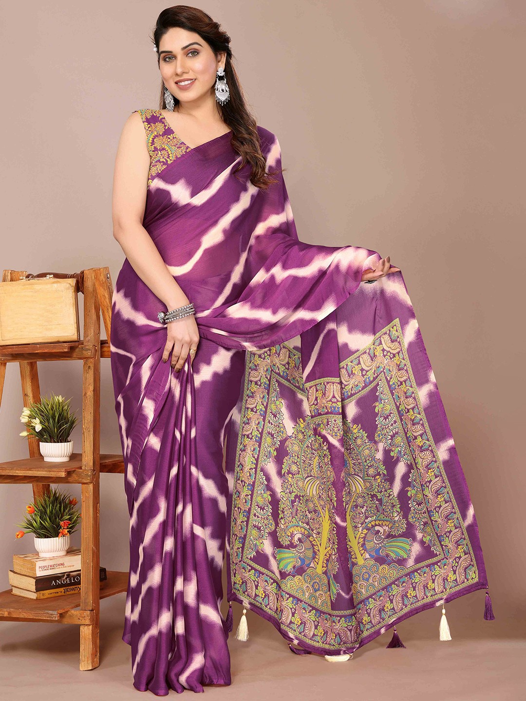 

MIRCHI FASHION Striped Printed Saree, Magenta