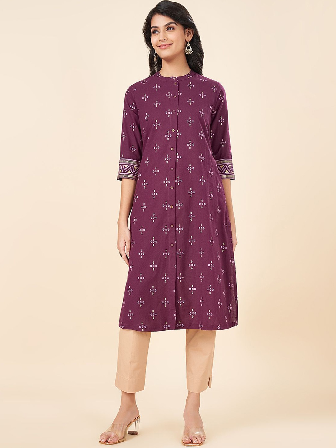 

RANGMANCH BY PANTALOONS Floral Printed Mandarin Collar Straight Kurta, Purple