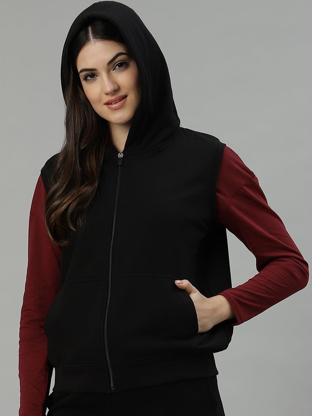 

UnaOne Women Front Open Zipper Cotton Hooded Sweatshirt, Black