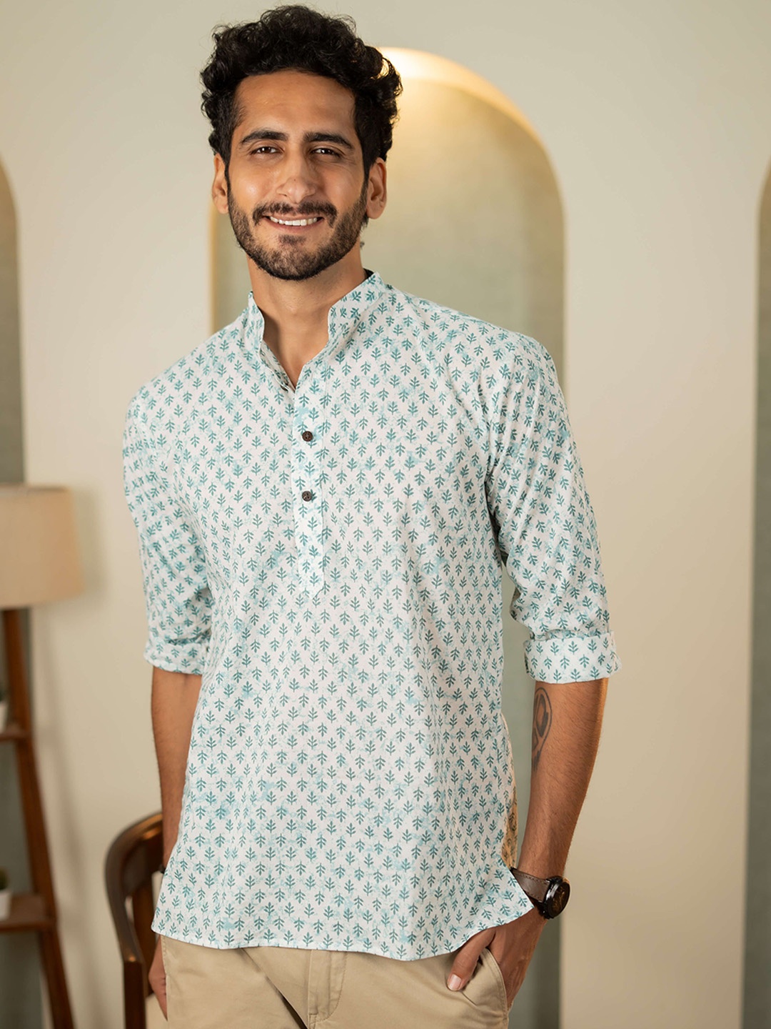 

Shasak Geometric Printed Cotton Kurta, White