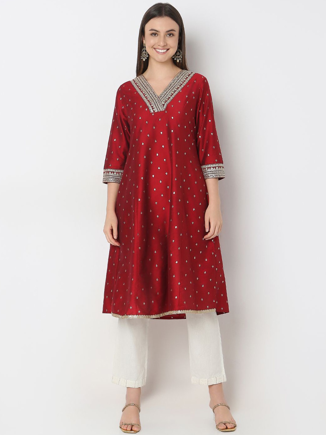 

Ethnicity Floral Embroidered Zari Work Panelled V-Neck A-Line Kurta, Red