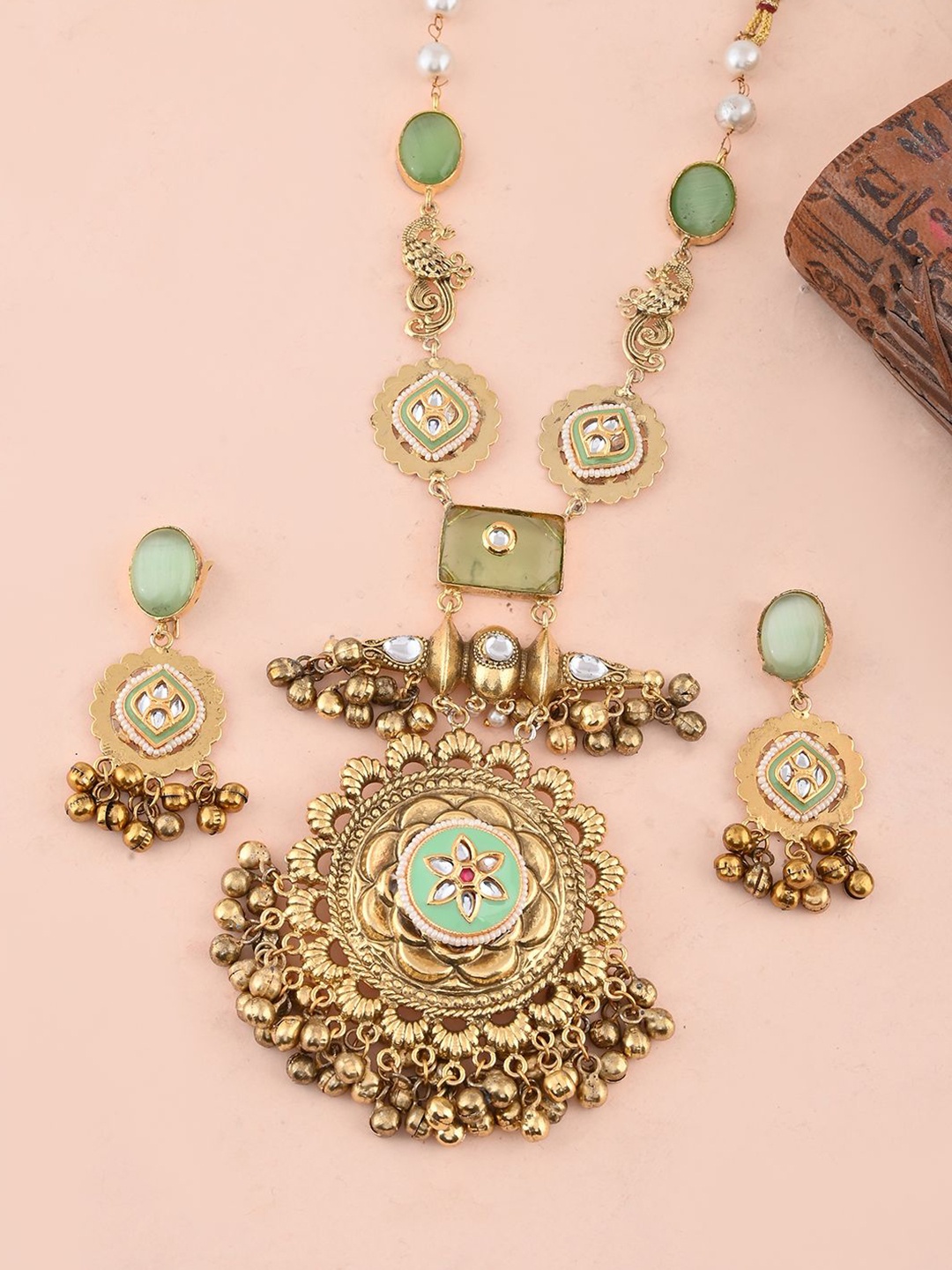 

Voylla Gold Plated Stone-Studded & Beaded Necklace and Earrings