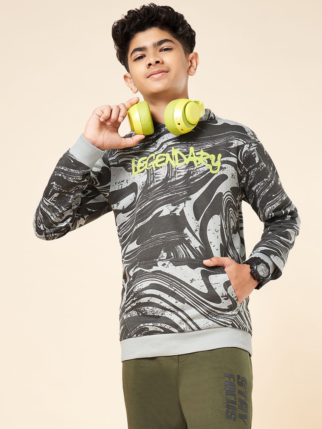 

Coolsters by Pantaloons Boys Printed Long Sleeves Hooded Sweatshirt, Green