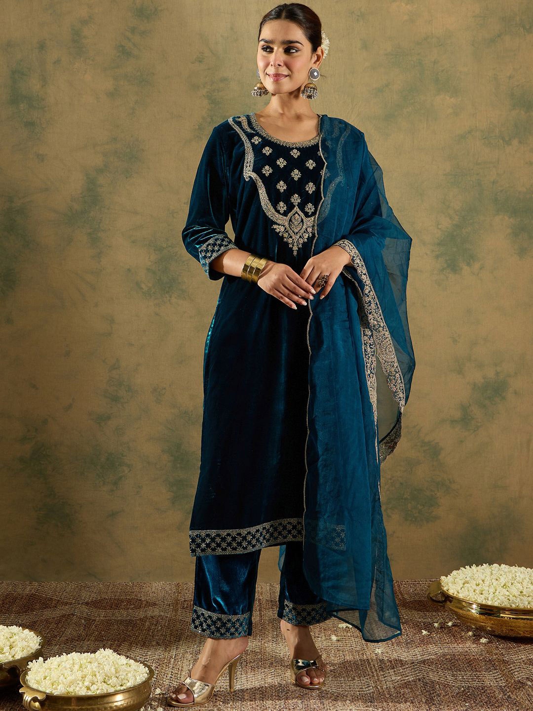 

Indo Era Floral Zari Embroidered Velvet Straight Kurta with Trouser & Dupatta, Teal