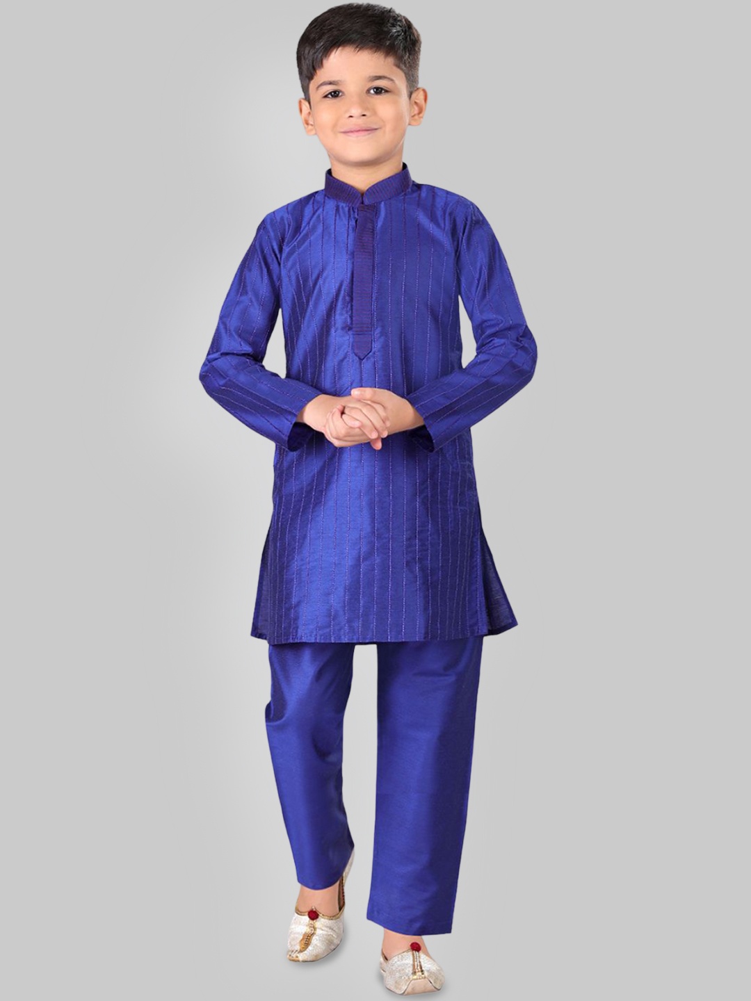 

Pehanaava Boys Striped Mandarin Collar Thread Work Cotton Straight Kurta With Pyjama, Blue