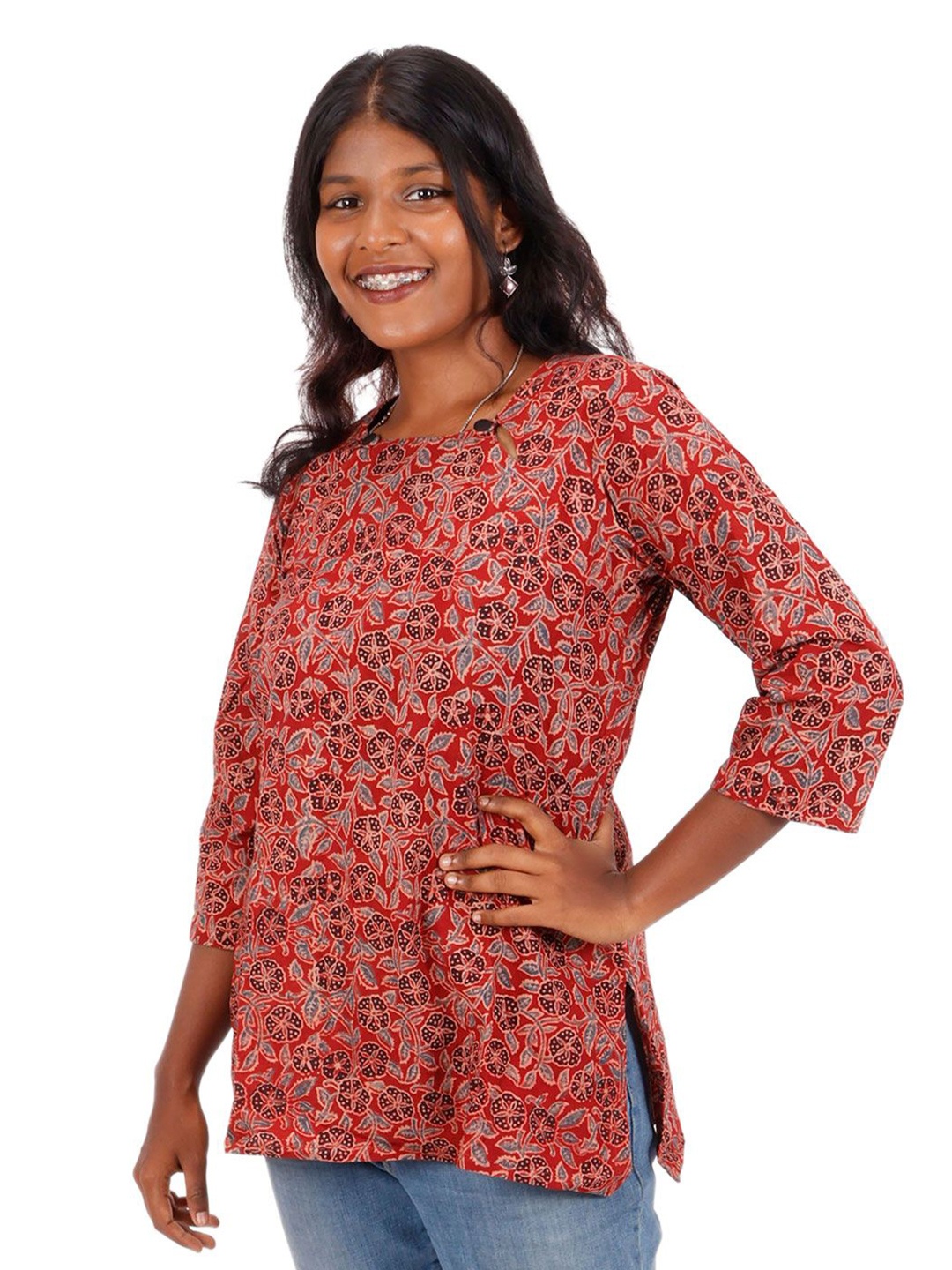 

Avishya Ethnic Motifs Printed Pure Cotton Kurti, Red