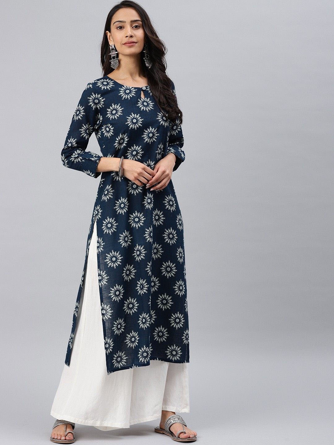 

KALINI Ethnic Motifs Printed Round Neck Cotton Straight Kurta, Navy blue