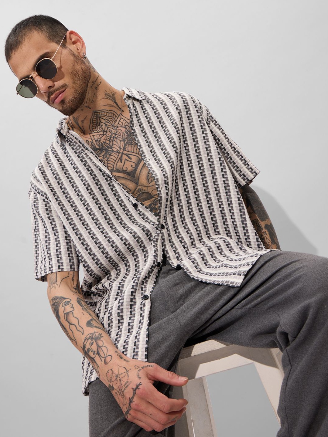 

The Souled Store Men Spread Collar Textured Cotton Casual Shirt, White