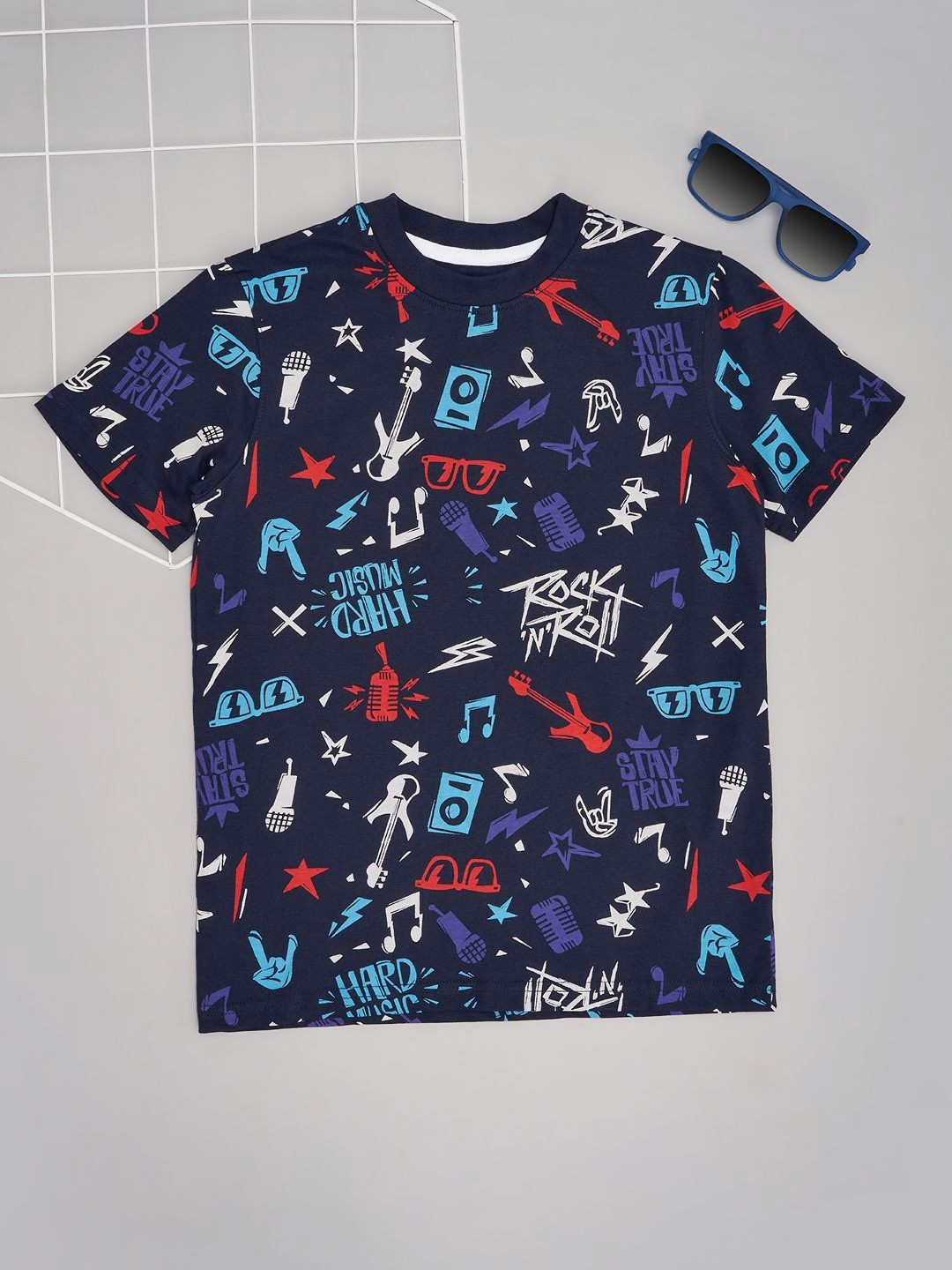 

Pantaloons Junior Boys Conversational Printed Round Neck Cotton T-shirt, Navy blue