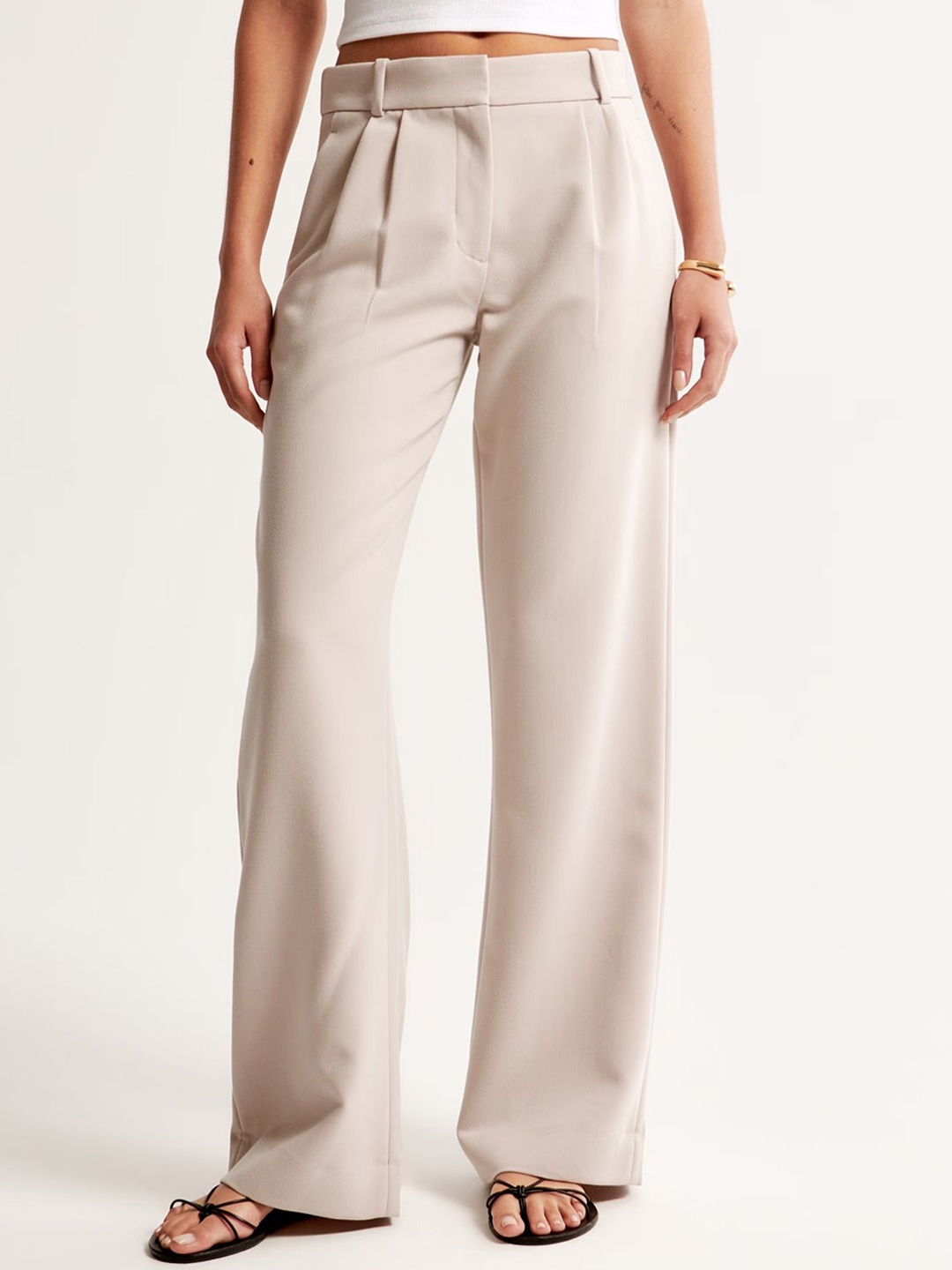 

FNOCKS Women Brooklyn Straight Fit Parallel Trousers, Cream