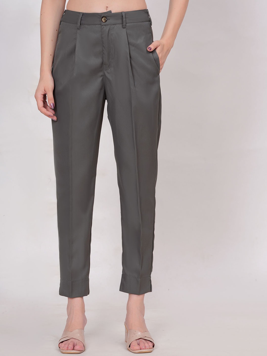 

Chemistry Women Relaxed Loose Fit Peg Trousers, Grey