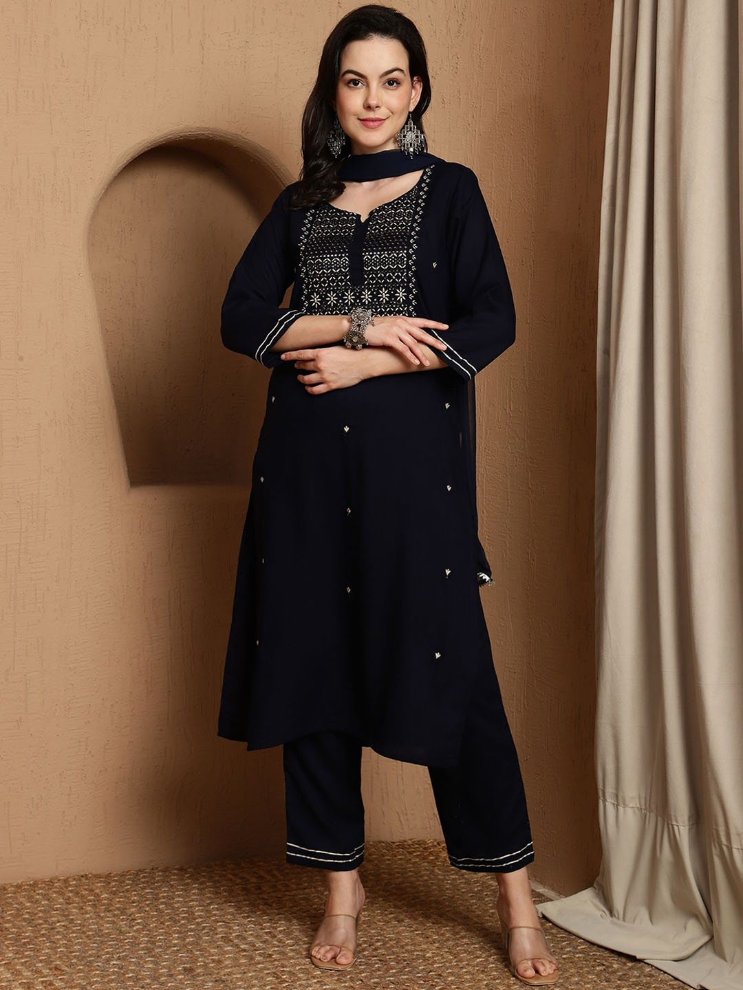 

Sangria Floral Embroidered Straight Kurta &Trouser With Dupatta, Navy blue