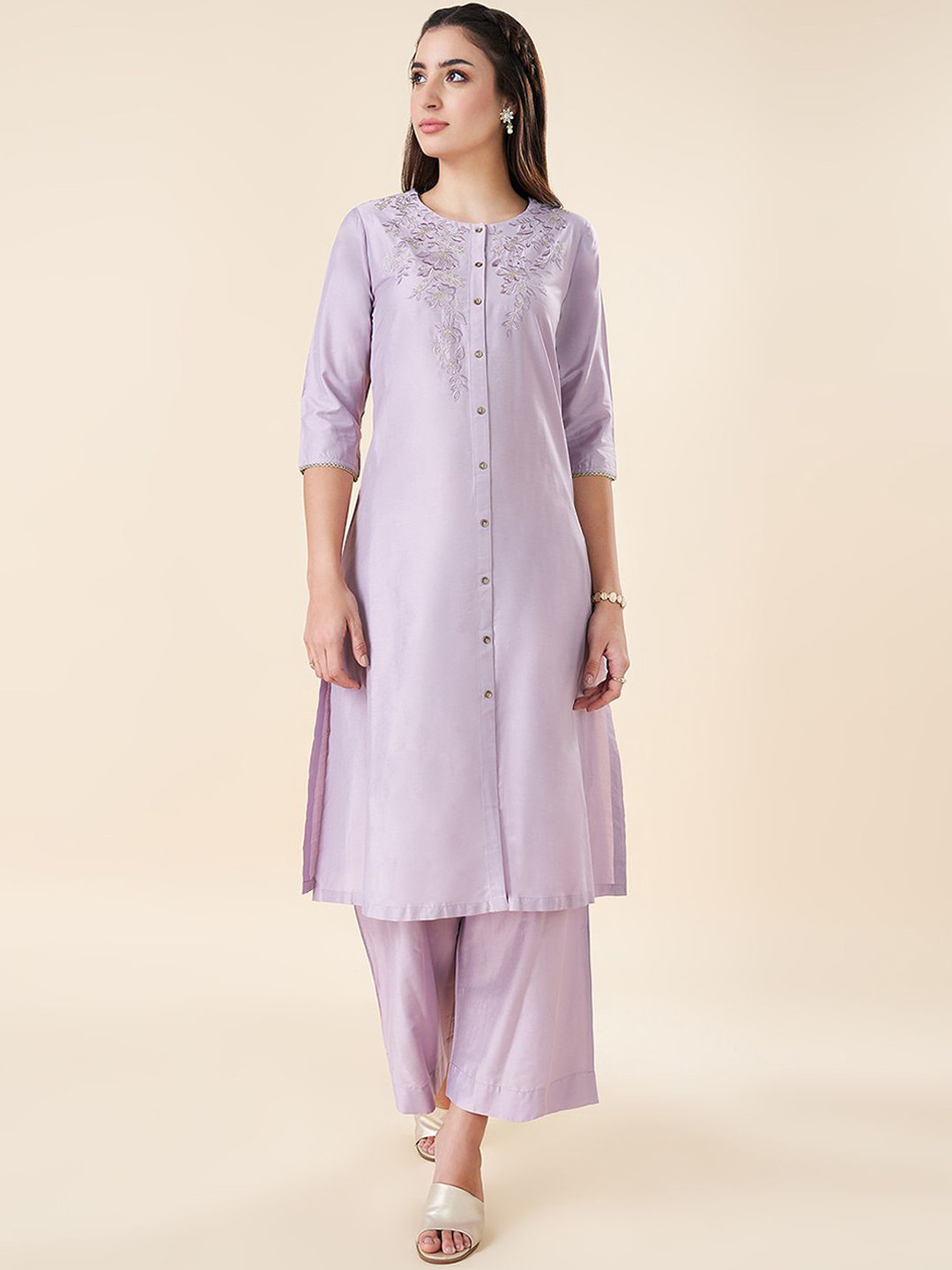 

RANGMANCH BY PANTALOONS Floral Embroidered Thread Work Straight Kurta With Trousers, Lavender