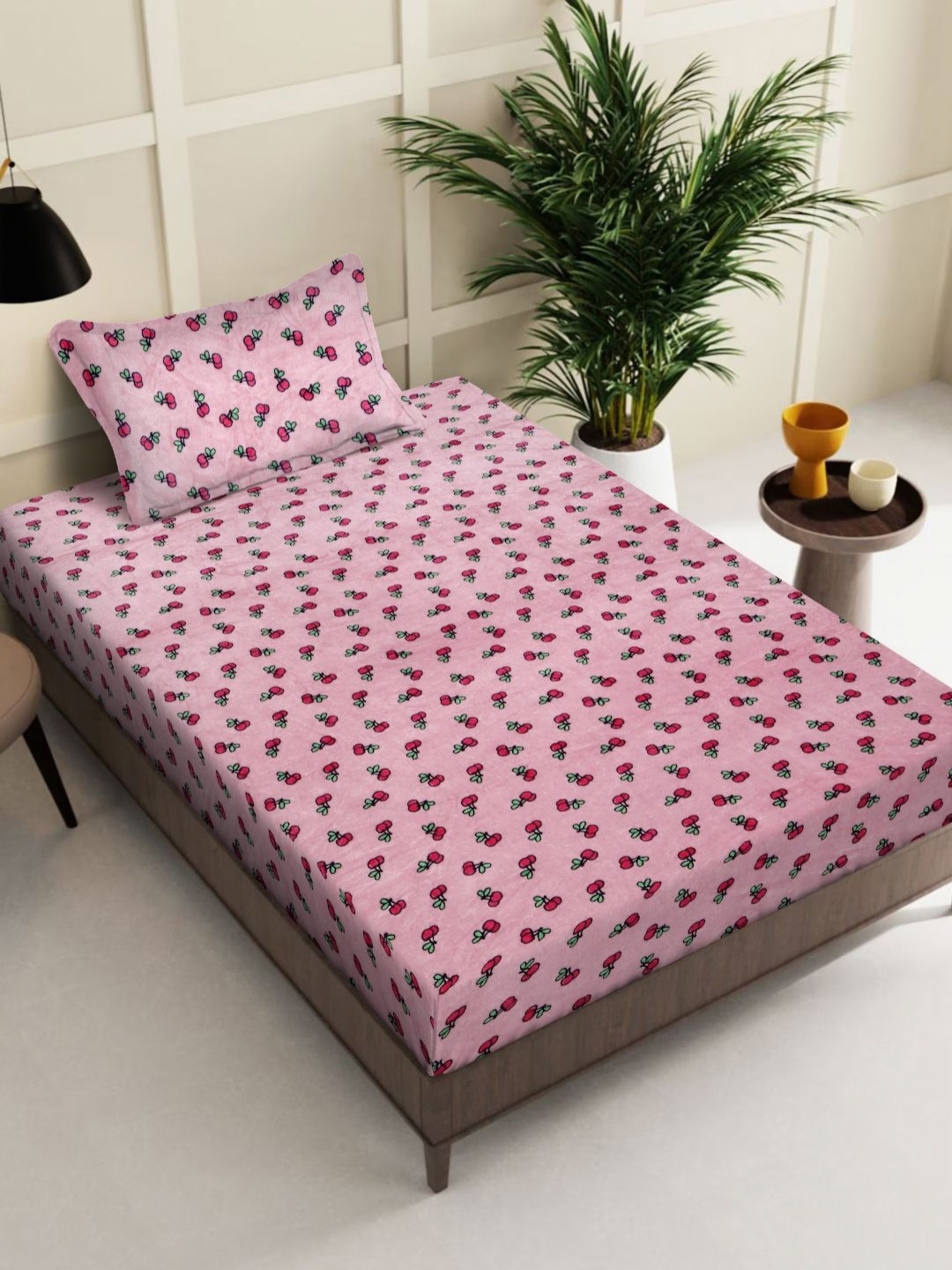 

KLOTTHE Pink & Red Printed Woolen Single Bed Sheet With Pillow Cover - 2.25 m x 1.5