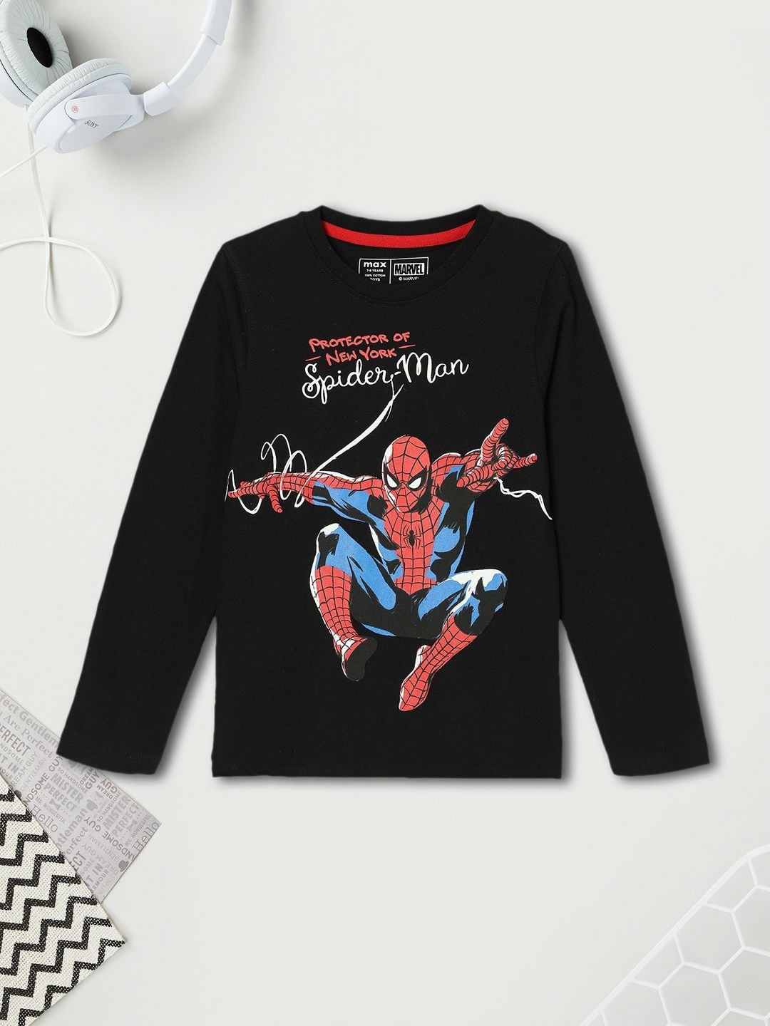 

max Boys Graphic Printed Round Neck Cotton Spider-Man T-shirt, Black