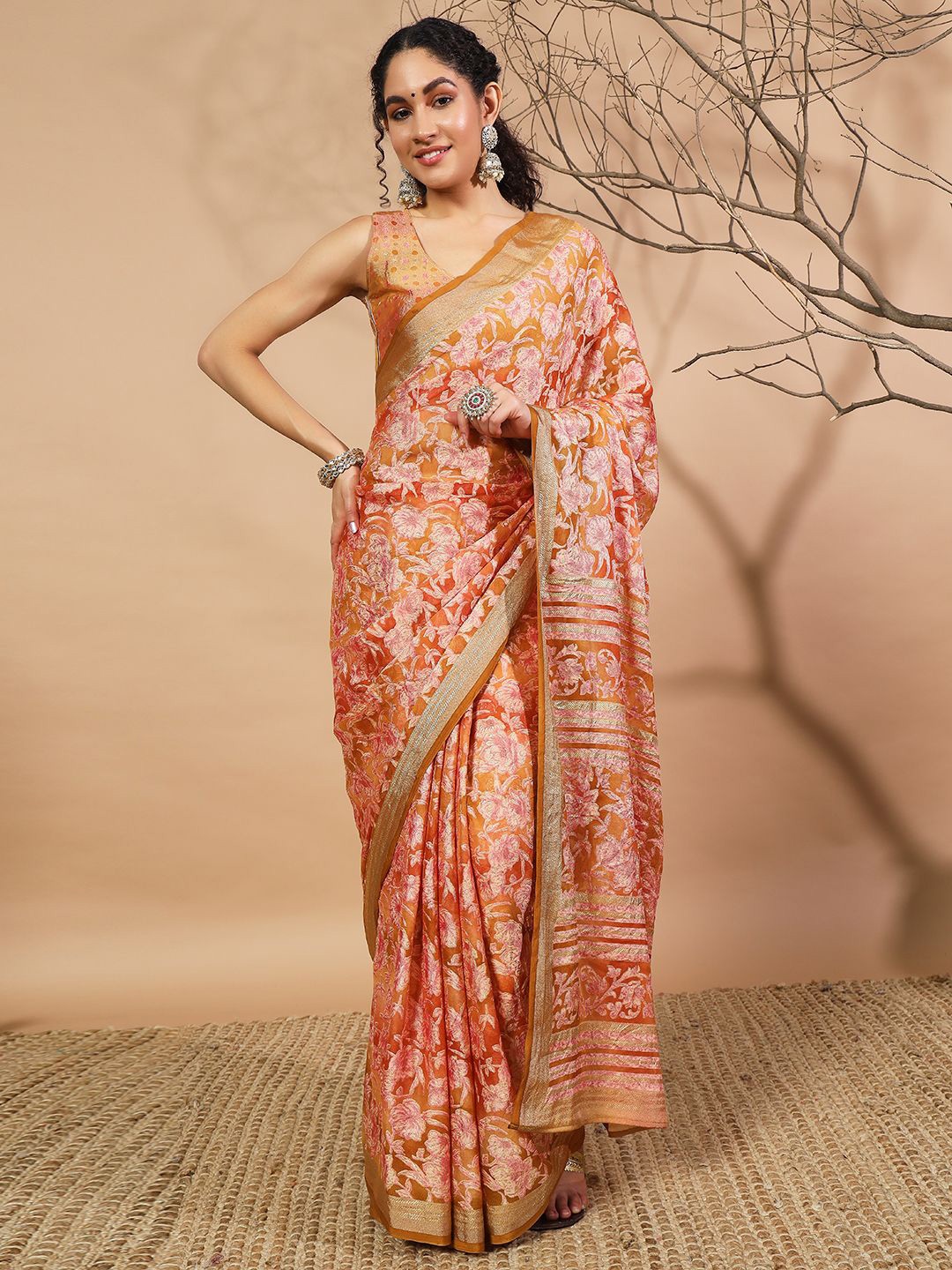 

RACHNA Floral Printed Ready to Wear Saree, Orange
