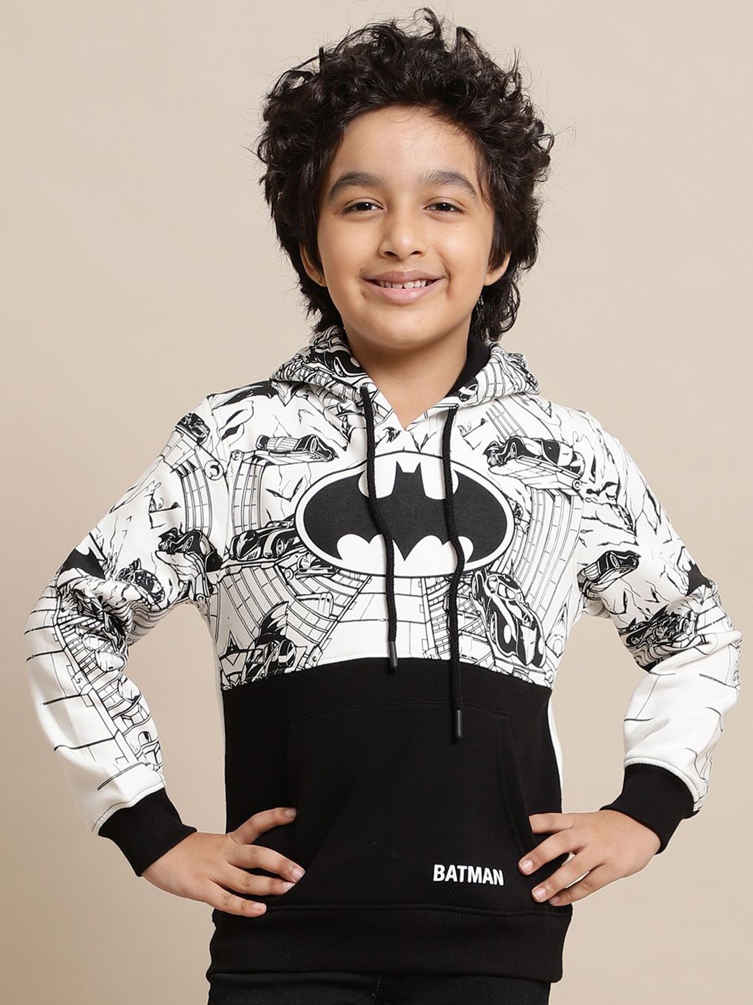 

Kids Ville Batman Boys Cotton Printed Regular Fit Hooded Casual Sweatshirts, White