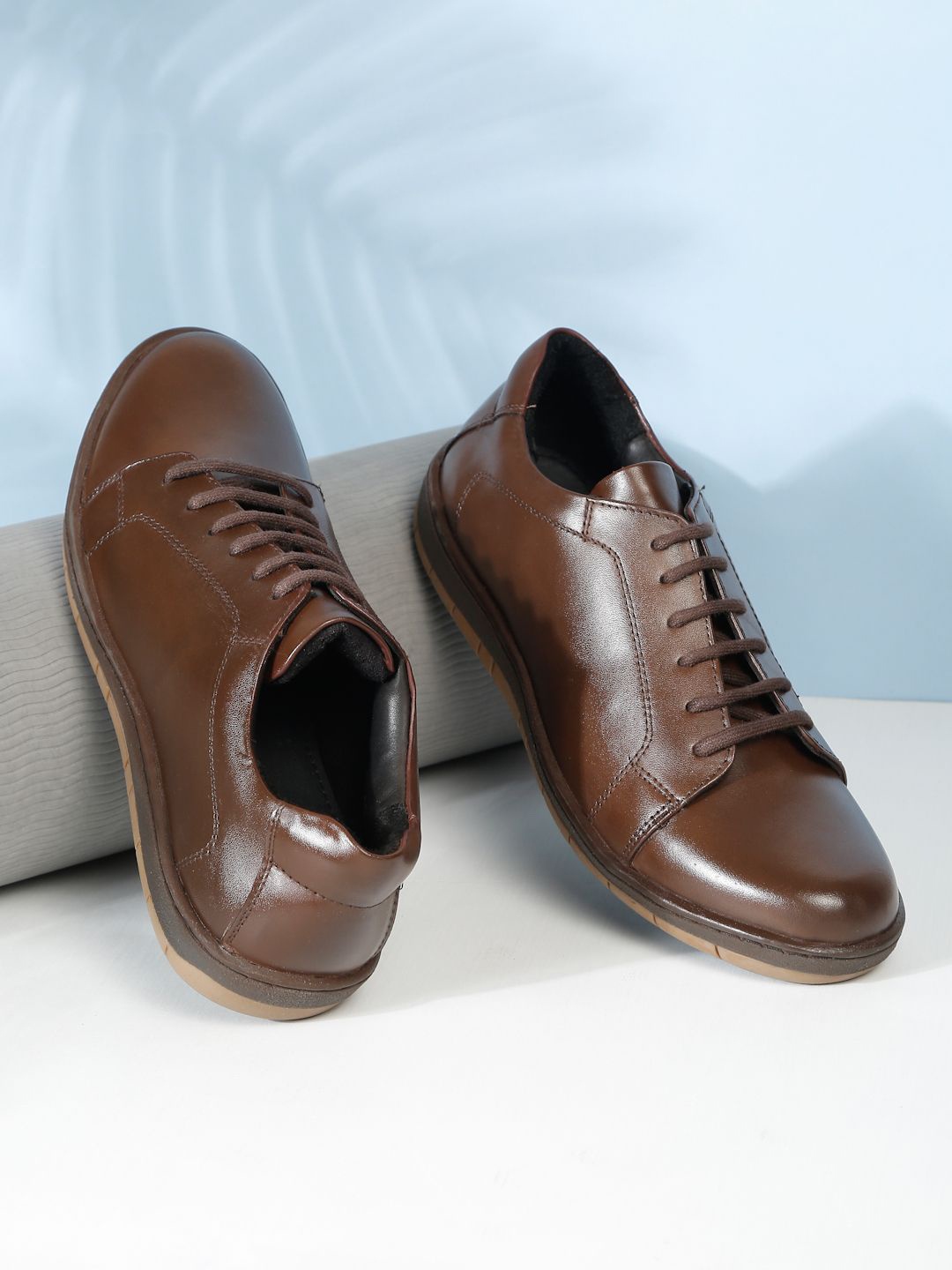 

Teakwood Leathers Men Lace-Ups Leather Sneakers, Brown