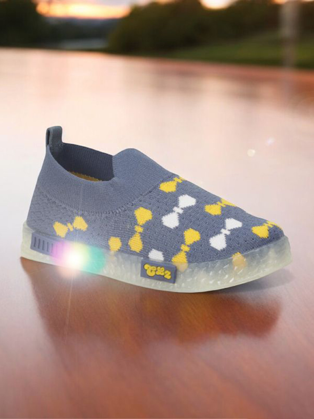 

Lil Lollipop Unisex Kids Printed Slip-On Sneakers Shoes With LED Light, Blue