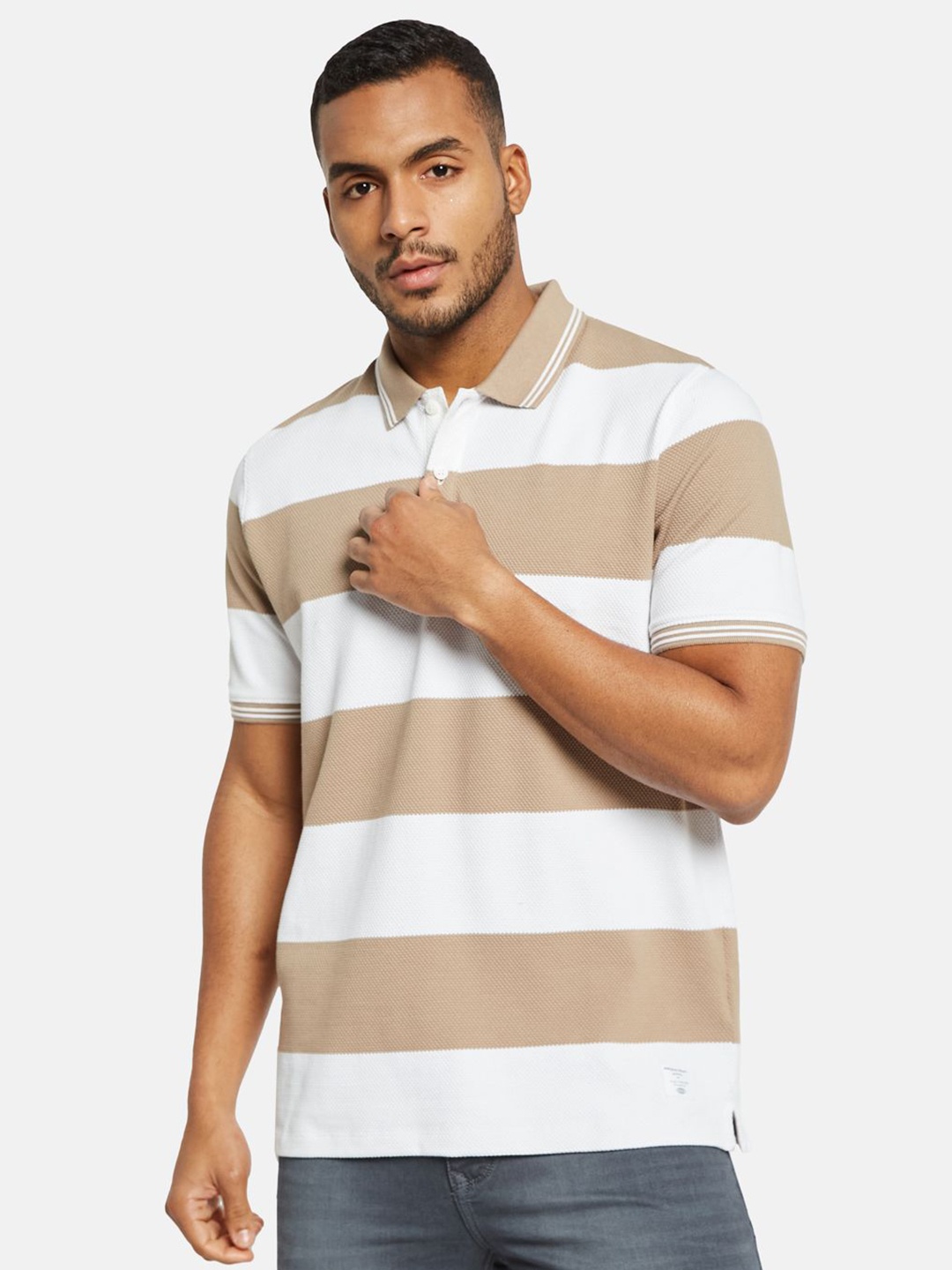 

Octave Men Colourblocked Polo Collar Cotton T-shirt, Beige