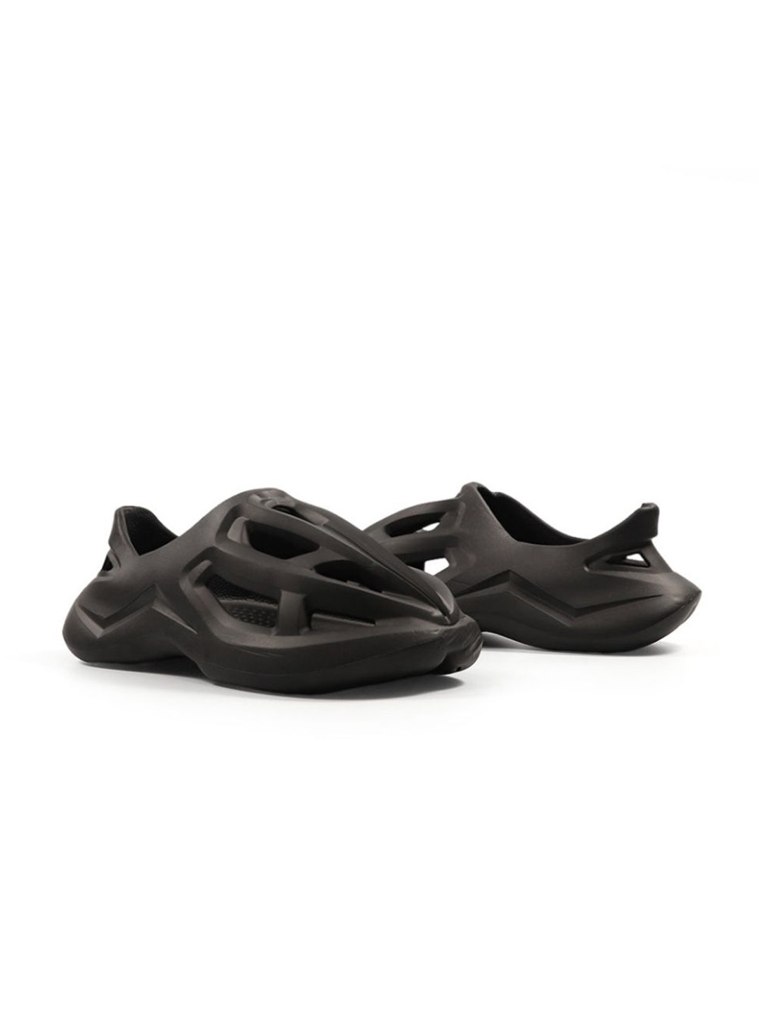 

SPIFFERS Men Croslite Clogs, Black