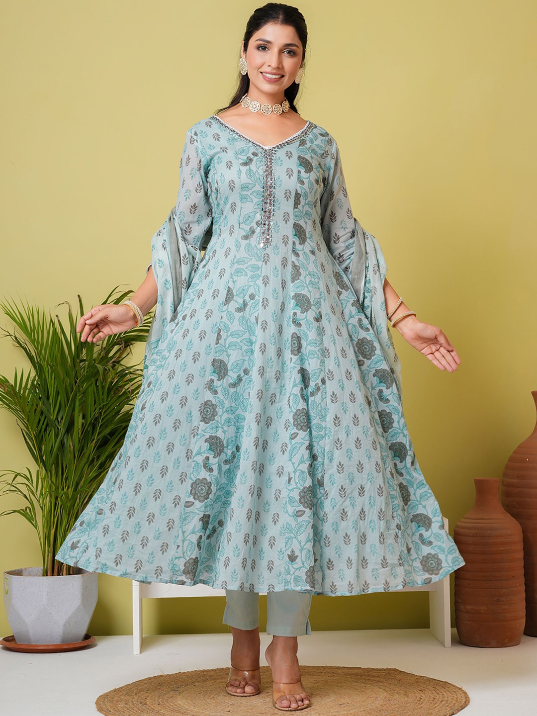 

SIGNORIA Floral Printed Regular Pure Cotton A-Line Kurta with Trousers & Dupatta, Green
