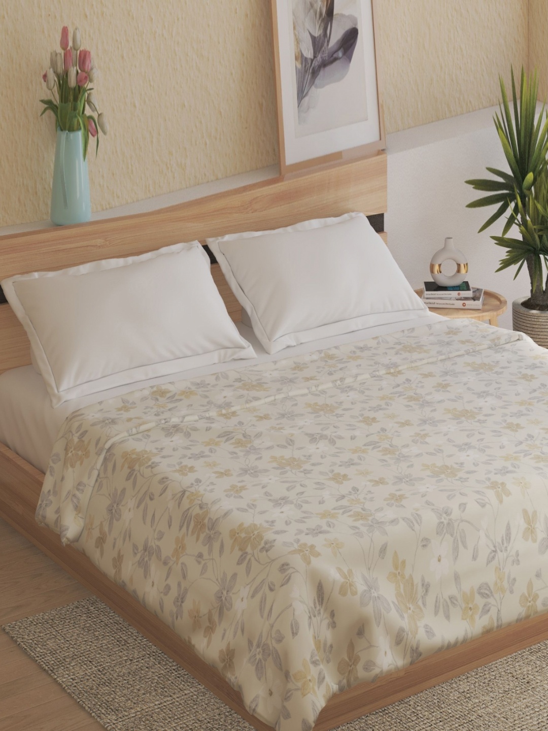 

Home Centre Off White & Grey Floral Double Bed Dohar