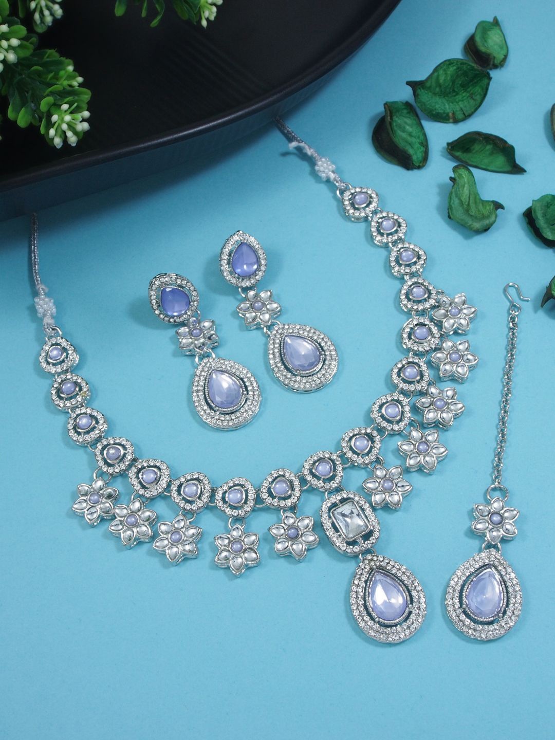 

I Jewels Silver Plated Kundan Stone Studded Necklace & Earrings With Maang Tika