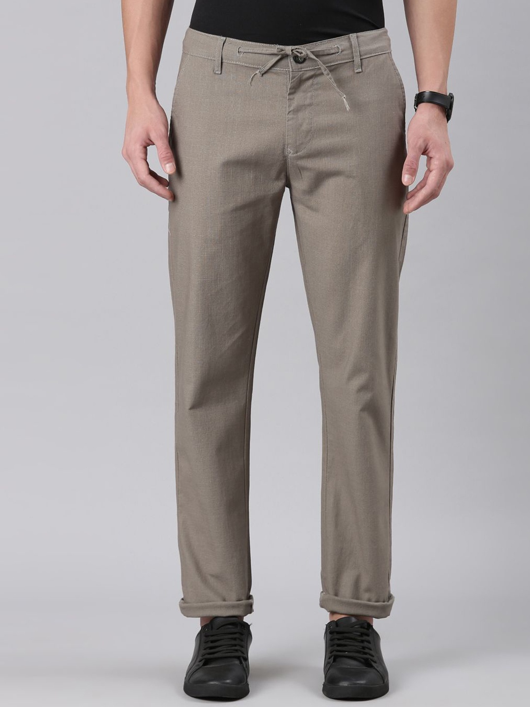 

CINOCCI Men Solid Cotton Mid-Rise Straight Fit Trousers, Olive
